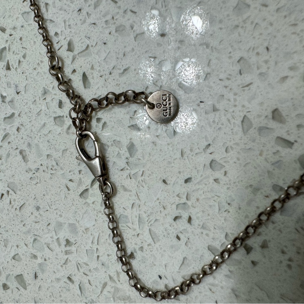 Gucci Blind for Love Necklace - Picture 4 of 13